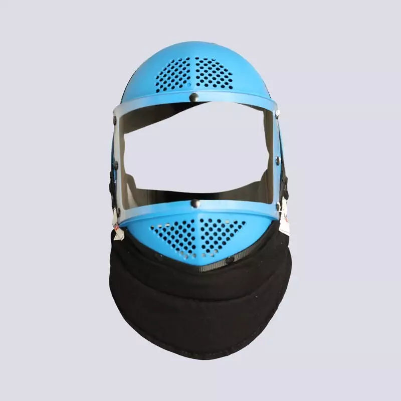 Masque en plastique Ludo – Image 4